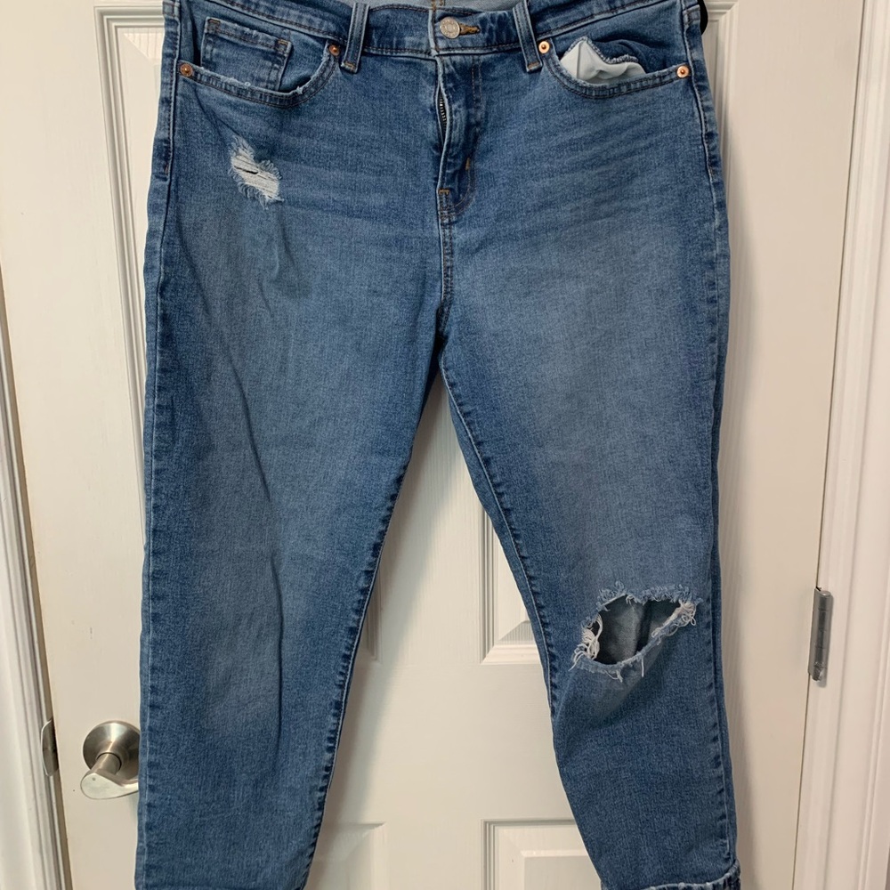 Levi's Women's Blue Distressed Jeans